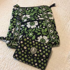 VERA BRADLEY Crossbosy and Wristlet